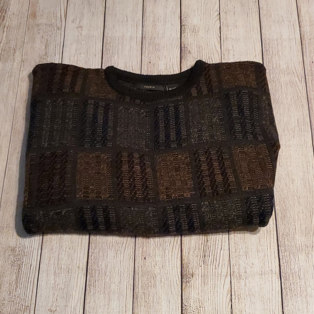 Fenzia Crew Neck Sweater, Size XXL